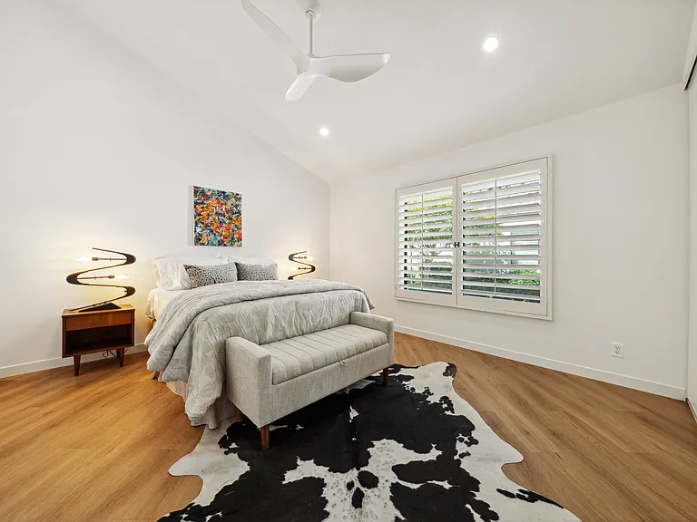 Bedroom #3 - Queen bed