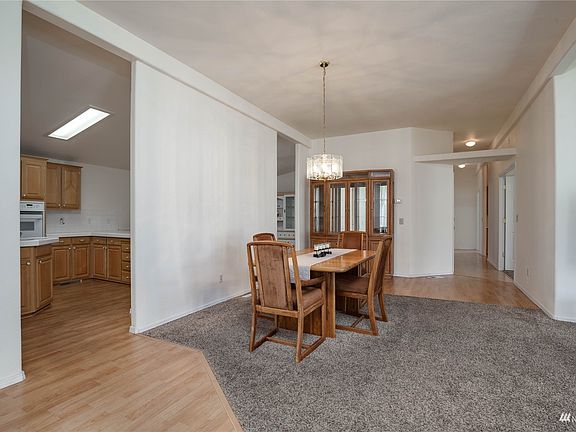 Dining room>