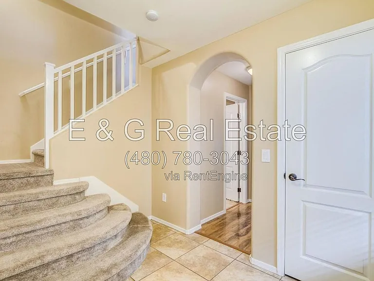 3642 E Horace Dr — Photo 3