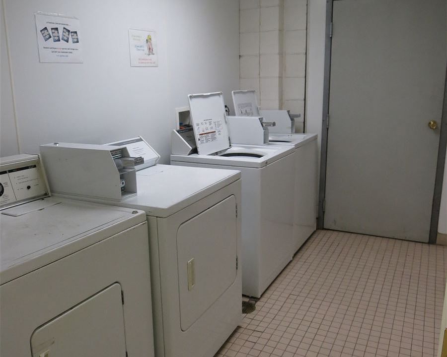 Coin-op laundry