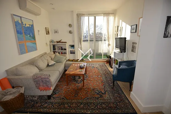 Rented by Yaffa Realty LLC | media 2