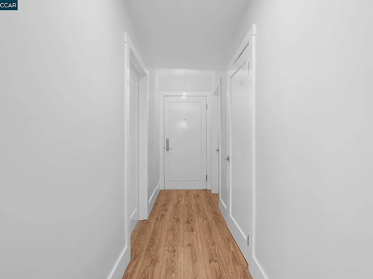 1325 Hopkins St — Photo 6