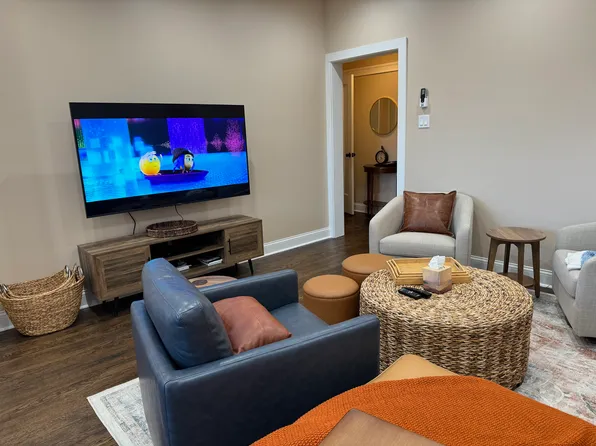 4819 Wright Ter APT 2, Skokie, IL 60077