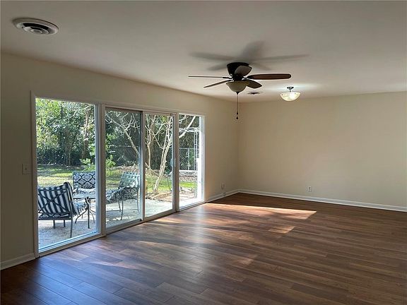 4th image of 114 Asbury St