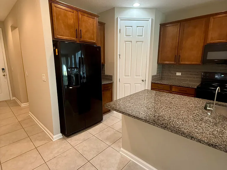 5162 Sawmill Point Way — Photo 9