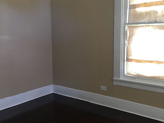 5th image of 2265 Broadway St APT 1