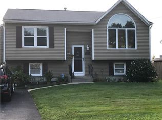 22 Mallory Ct, Cranston, RI 02910