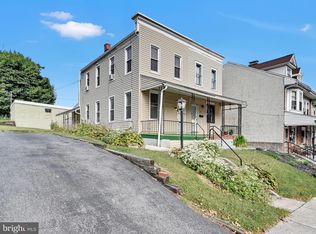 220 S 2nd Ave, Reading, PA 19611