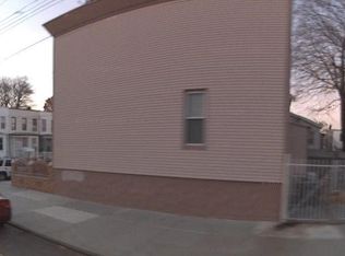 19 McKinley Ave, Lawrence, MA 01843