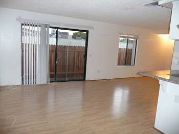 2nd image of 620 N Wilcox Ave APT J