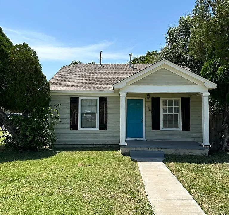 1602 NW 16th St