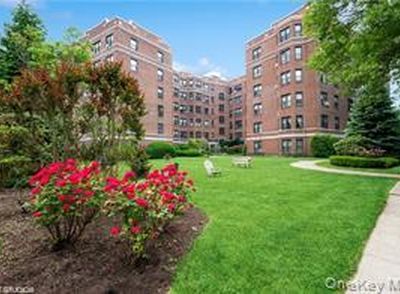 11 Alden #4C, Larchmont, NY, 10538