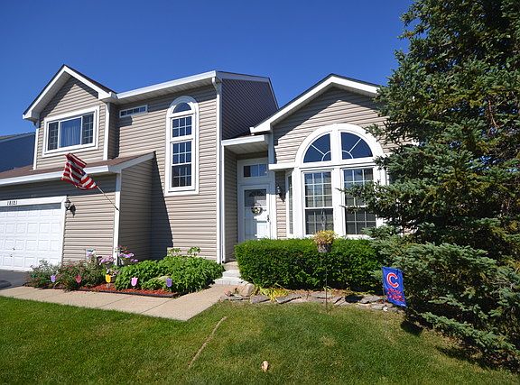 2nd image of 18121 W Banbury Dr