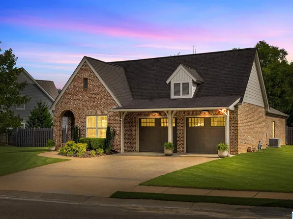 8083 Caldwell Dr, Trussville, AL 35173