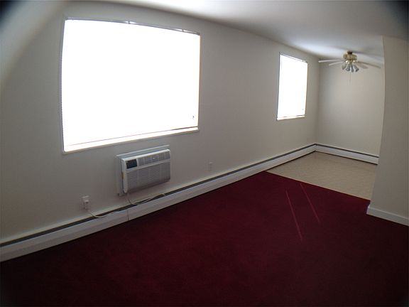 Family Room - Dining Area.