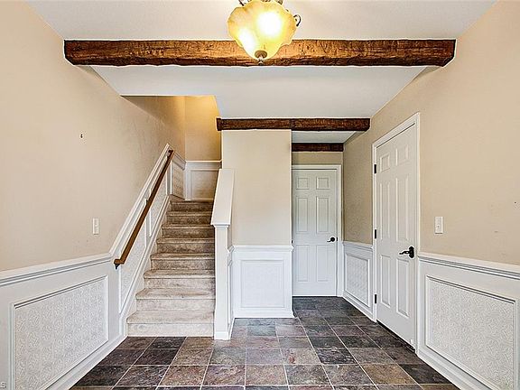 5th image of 38 Ackland Dr