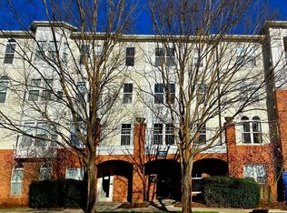 2911 Deer Hollow Way UNIT 323, Fairfax, VA 22031