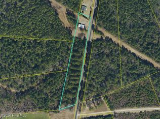 1301 Wright Rd, Bladenboro, NC 28320