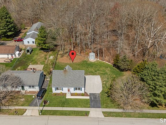 4th image of 60 Deerfield Ridge Drive