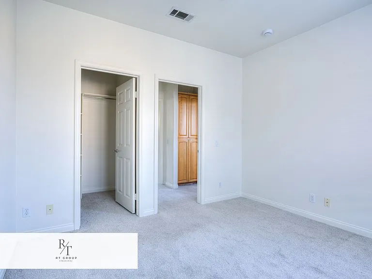 515 Florence Ave — Photo 26