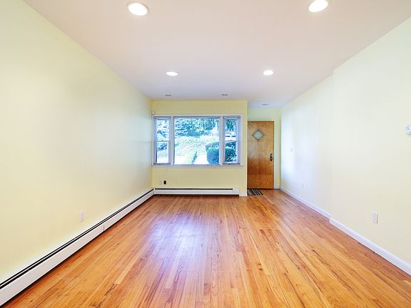 2nd image of 54 Empire St