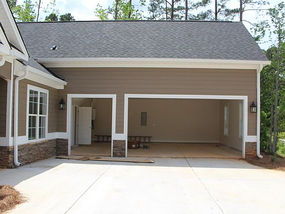 4th image of 102 Cape Pl