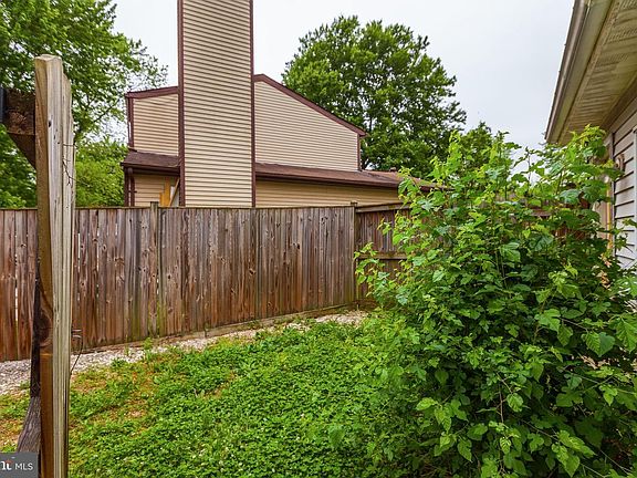 5th image of 8132 Cambourne Ct