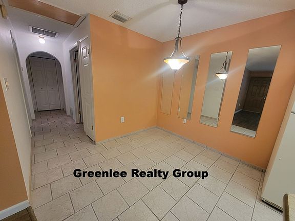 5th image of 6141 Chesham Dr APT 8
