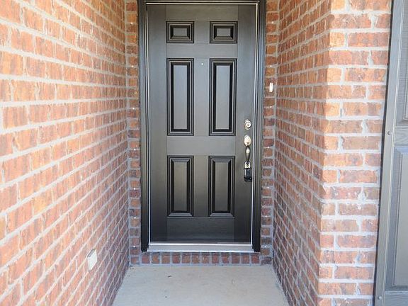 5th image of 8839 Derby Ln