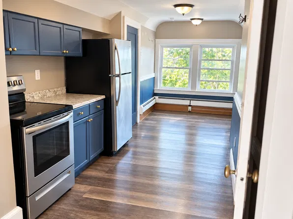 102 Trump St, Syracuse, NY 13209