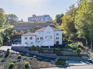 207 Eileen Dr, Cedar Grove Twp., NJ 07009