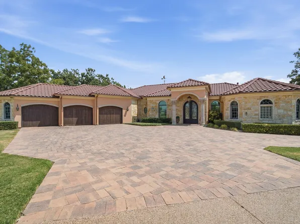 1000 Catalina Bay Blvd, Granbury, TX 76048