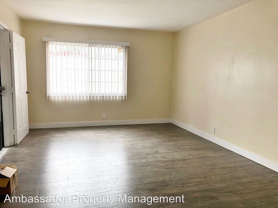 1st image of 1153 W 106th St APT 03