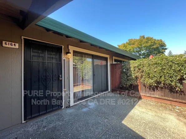 6164 Country Club Dr, Rohnert Park, CA 94928