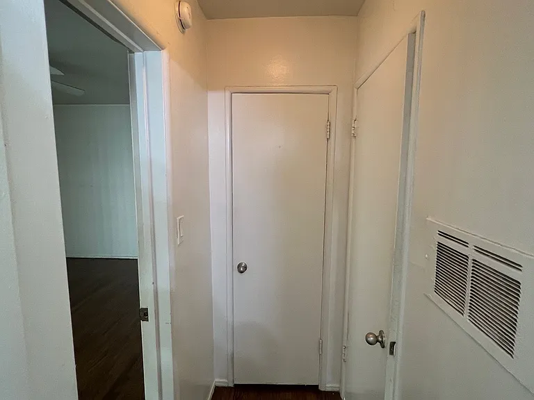 12365 Magnolia Blvd #2 — Photo 8