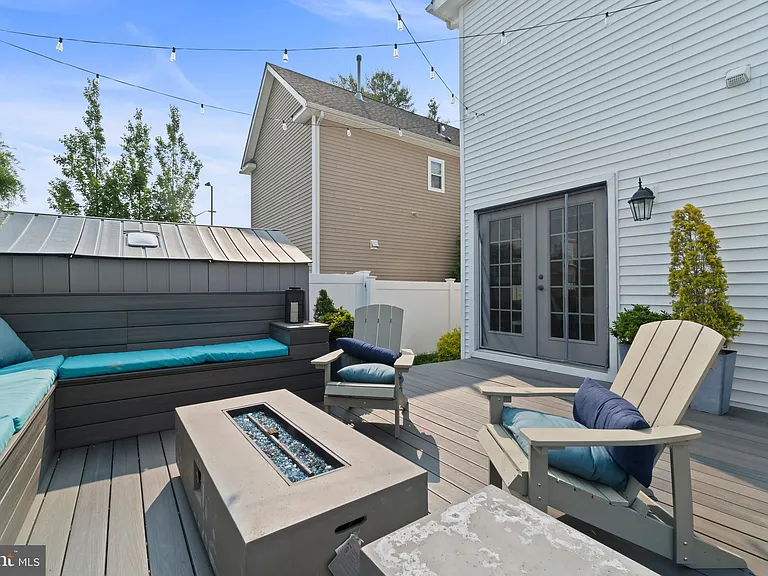 18 Wilkins Ave — Photo 26