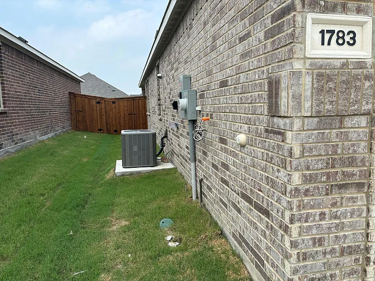 1783 Gleasondale Pl — Photo 2