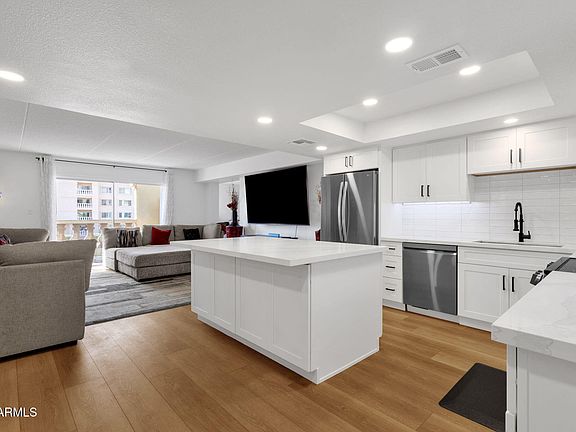 3rd image of 7920 E CAMELBACK Road #212