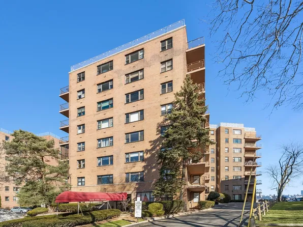 8800 Boulevard East APT 3B, North Bergen, NJ 07047