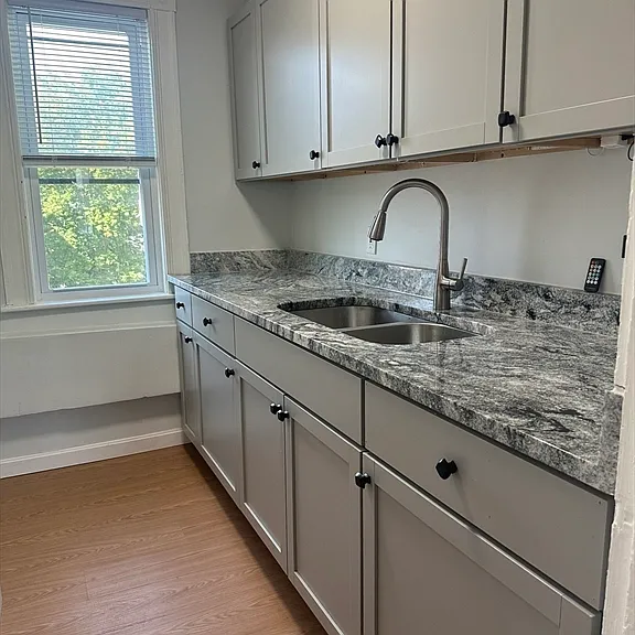 187 White St #3 — Photo 11