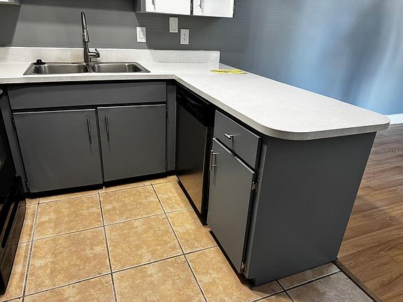 5th image of 156 Windtree Ln #156