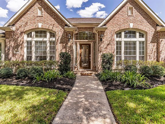3rd image of 14734 Ramblebrook Ln