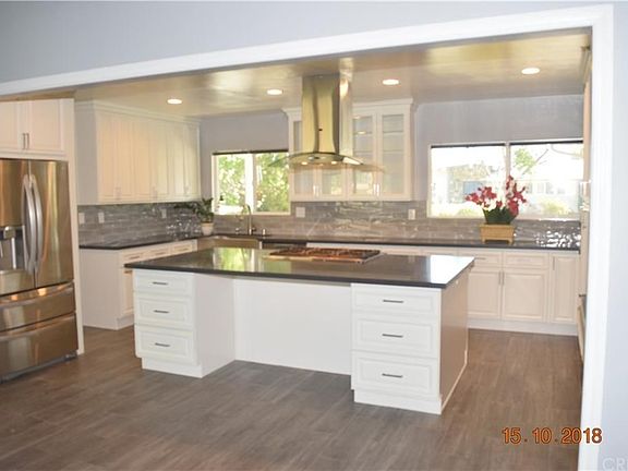 5th image of 23747 Clarendon St