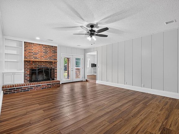 4th image of 805 Castle Rd