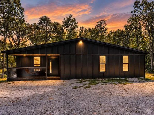 332 Meadow Ln, Altamont, TN 37301