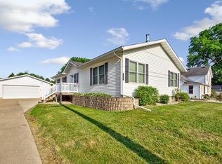 509 6th St S, Waterville, MN 56096