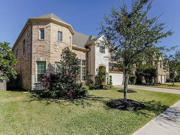 3rd image of 3906 Lone Rock Ln
