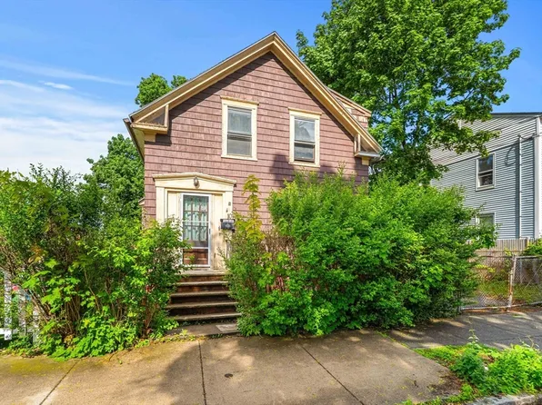 10 Pinkham St, Lynn, MA 01902
