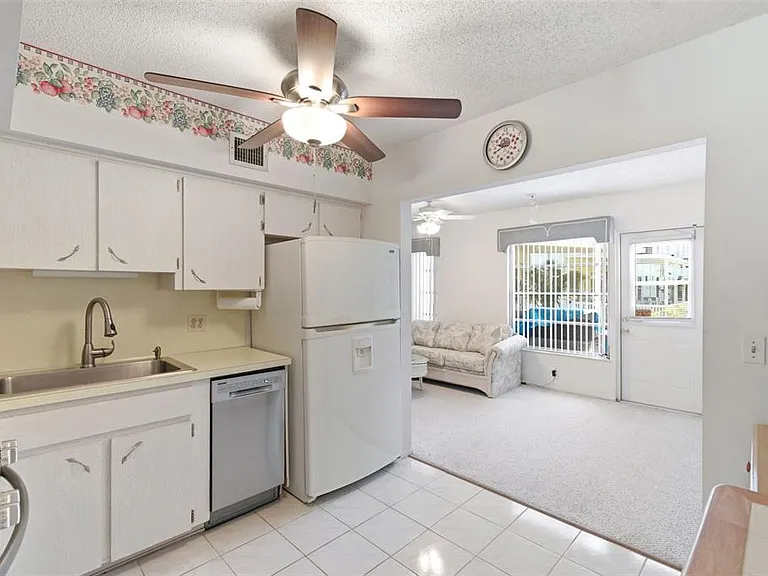 2386 Sumatran Way #14 — Photo 28