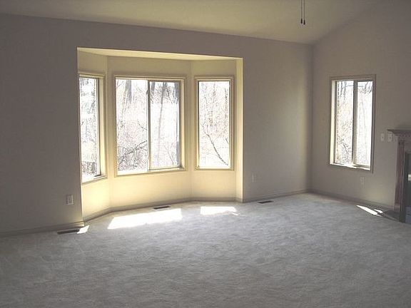 5th image of 51879 Red Cedar Ct